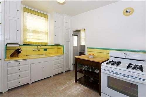 4th image of 1856 Powell St #302