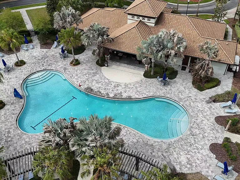 1350 Shinnecock Hills Dr — Photo 2