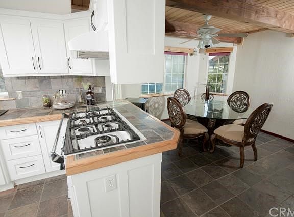 4th image of 373 Downey Dr