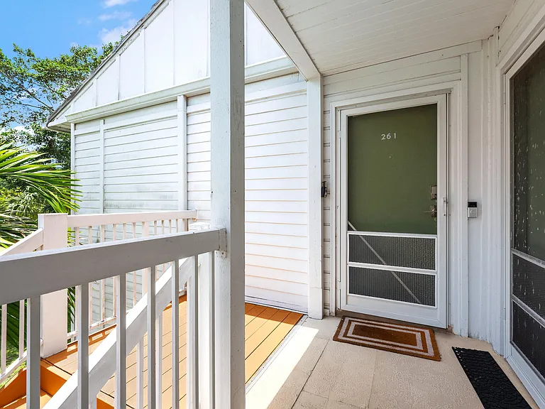 261 Cypress Point Dr — Photo 12
