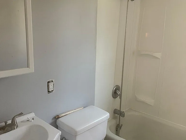 204 Williams Rd — Photo 6