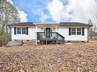 134 Rolling Dr, Westminster, SC 29693