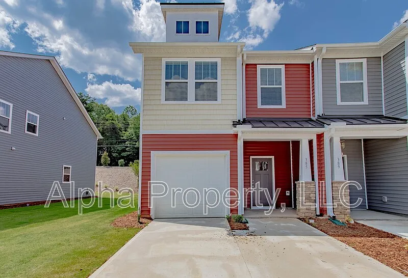 385 Hague Dr