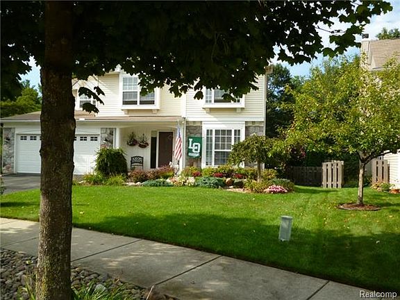 2nd image of 1224 Poppy Hill Dr