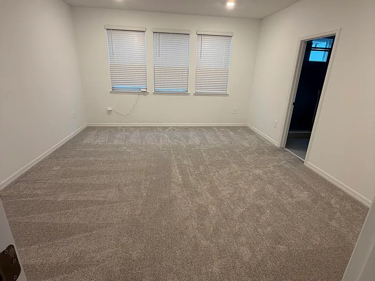 5245 Kildare Pl — Photo 7