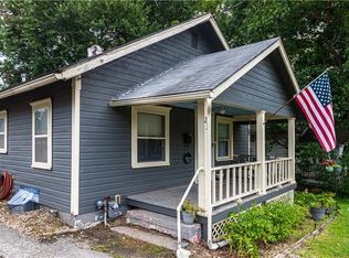 237 Allcutt Ave, Bonner Springs, KS 66012