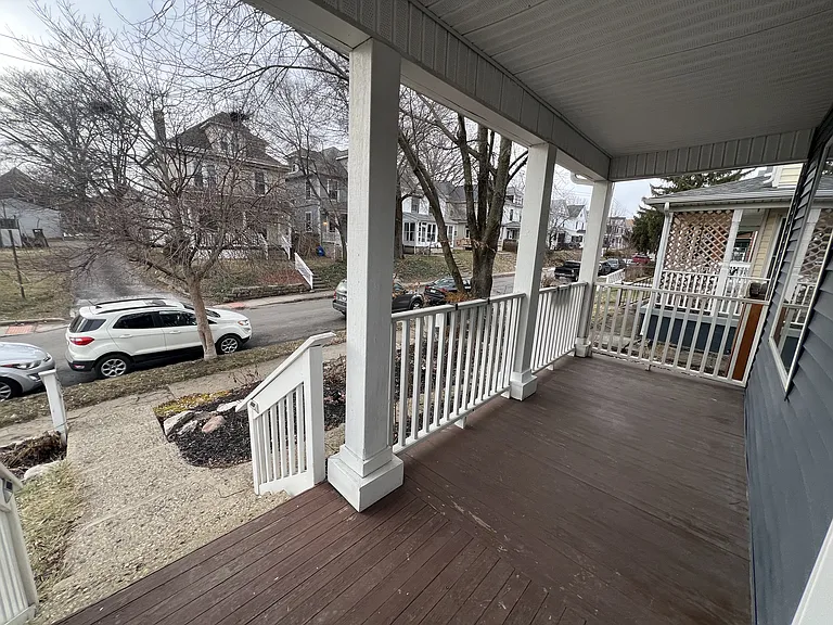 1342 Hamlet St — Photo 3