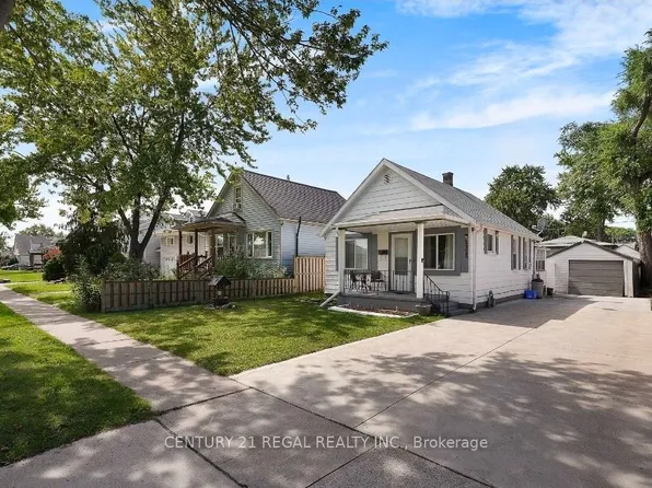 2325 Chandler Rd, Windsor, ON N8W 4A5