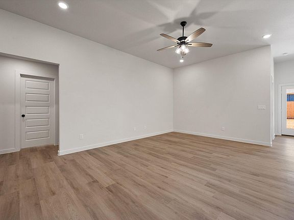 5th image of 2312 Abbeville Ave