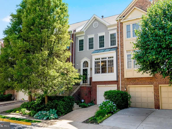 6614 Thurlton Dr, Alexandria, VA 22315
