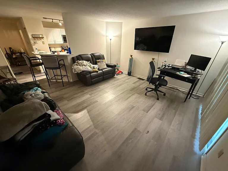 The Parkridge Apartments — Photo 2