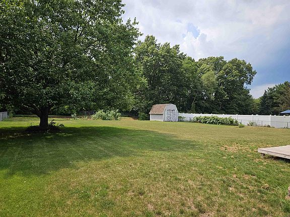 4th image of 57855 Brendon Ct