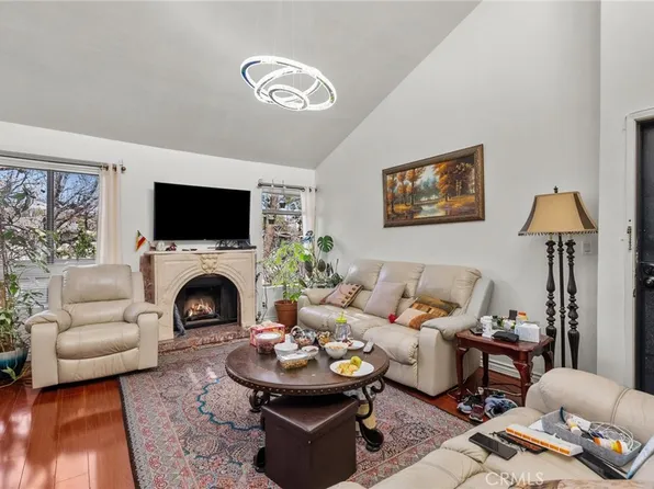 21000 Bryant St APT 10, Canoga Park, CA 91304