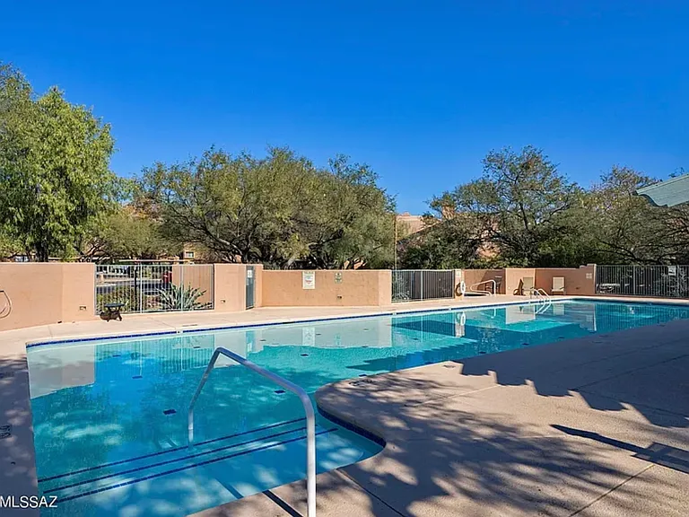 5375 N Paseo De La Terraza — Photo 73