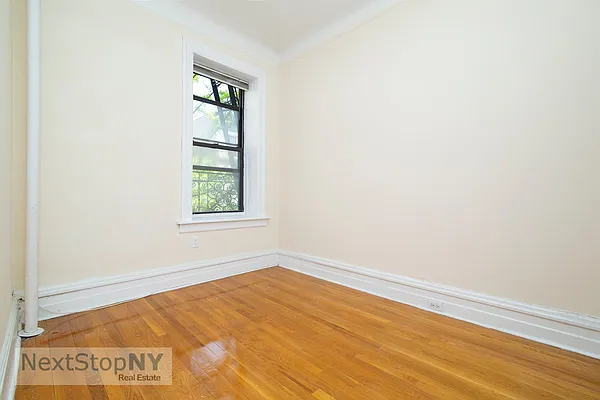 Rented by NextStopNY | media 17