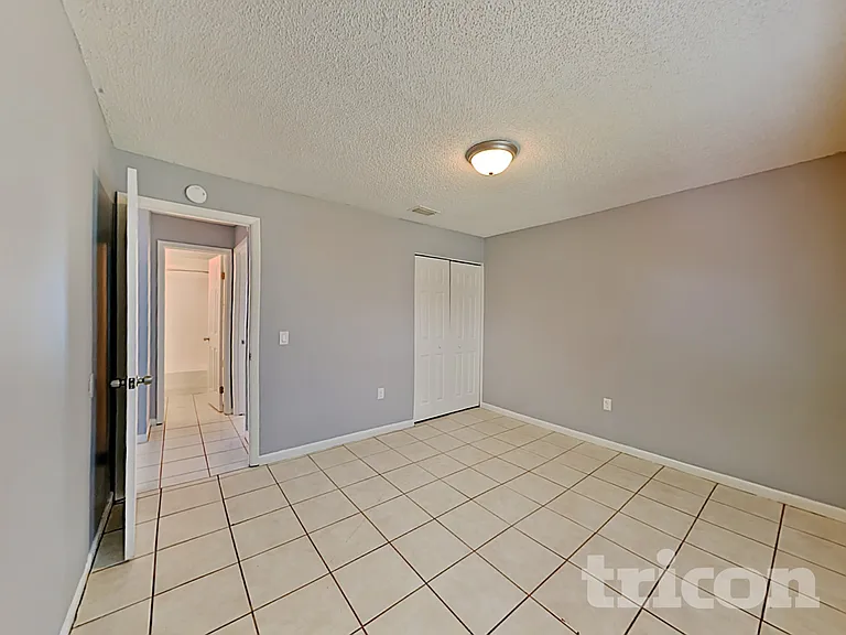 1627 Pendleton St — Photo 13