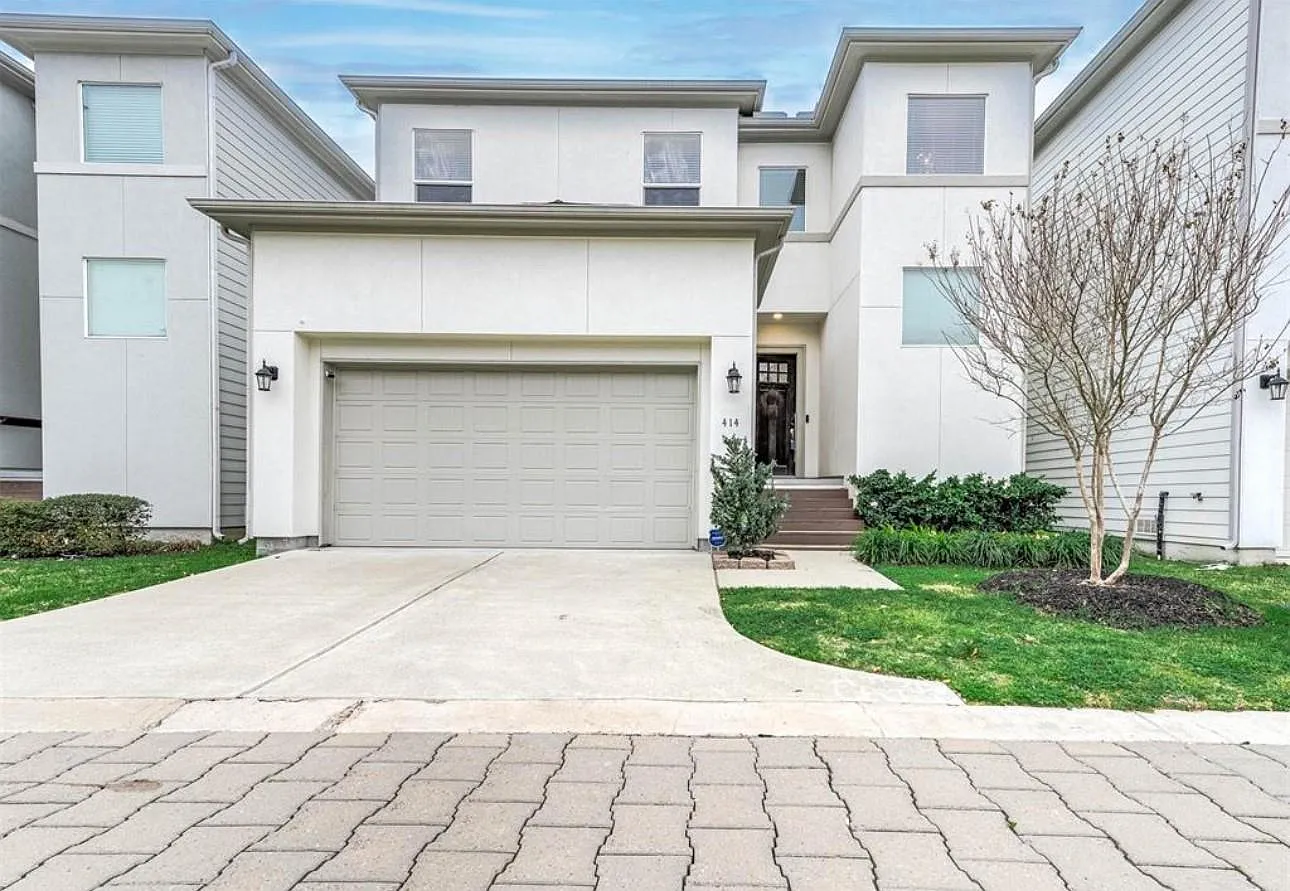 3 bed, 2.5 bath, 1958 sqft, $2,500 — Photo 1