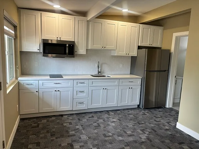 Studio, 350 sqft, $1,500 — Photo 1