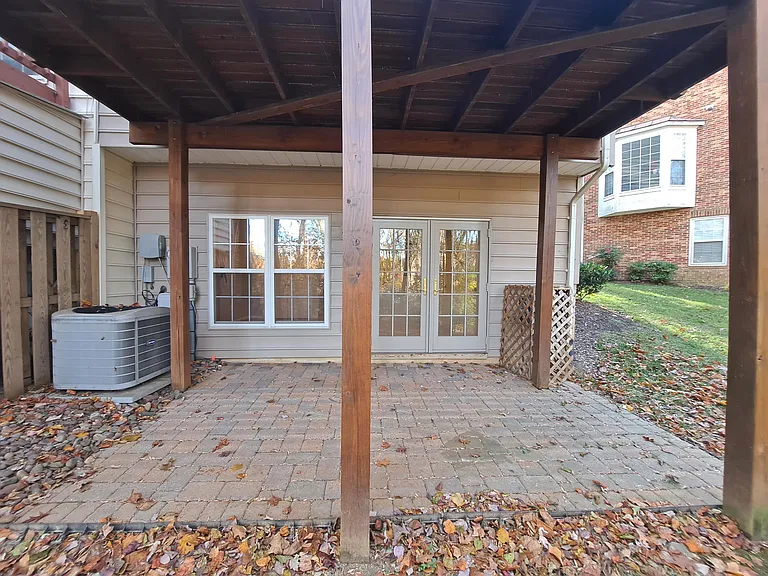 7738 Heritage Woods Way — Photo 10