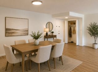 151 N Almont Dr APT 304, Beverly Hills, CA 90211