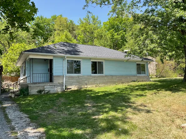 467 Garden Dr, Spencer, IN 47460