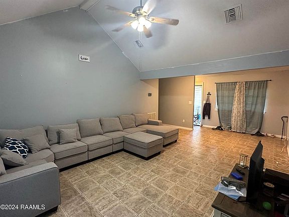 5th image of 177 Country Village Dr