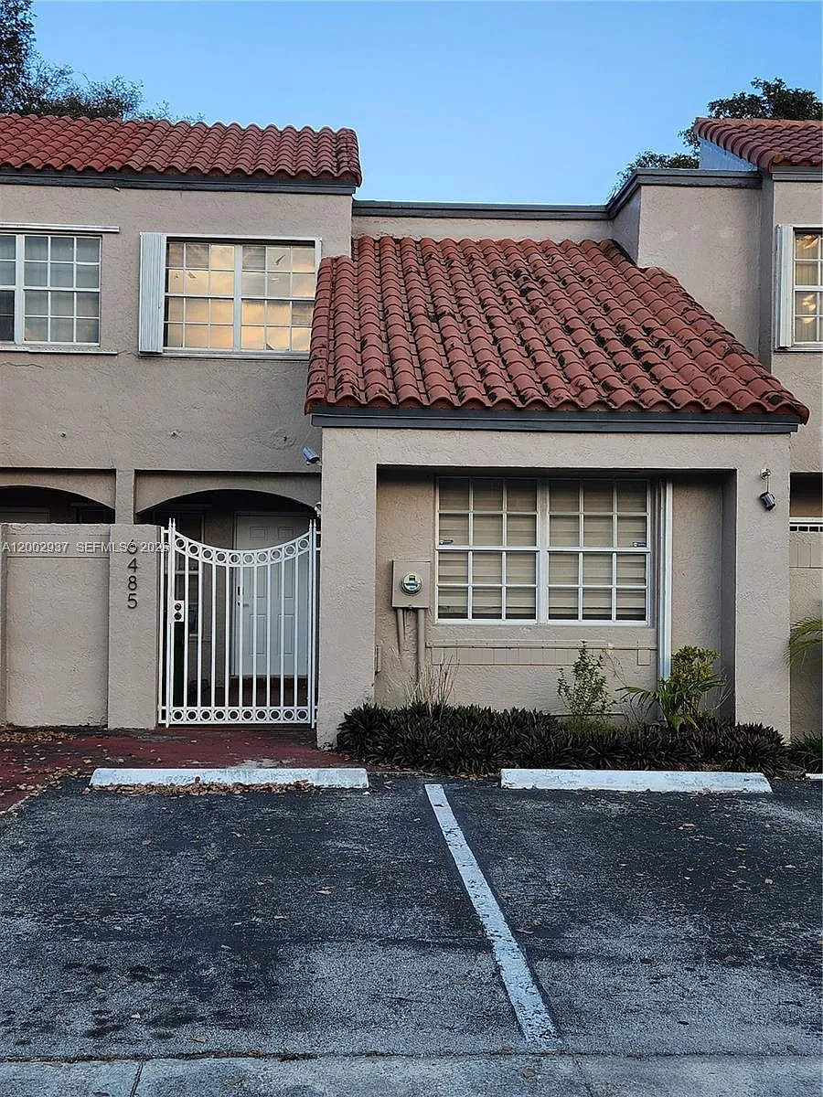 Building Photo - 6485 SW 129th Ave