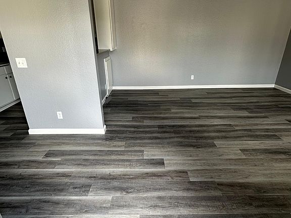 5th image of 2652 Shadow Hills Dr APT 33