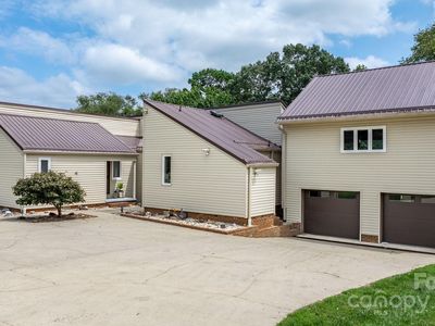 748 Moretz Ct, Hickory, NC, 28601