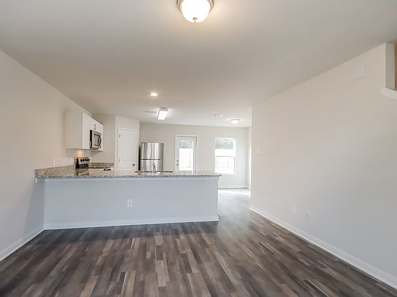 3rd image of 15598 Briar Forest Dr