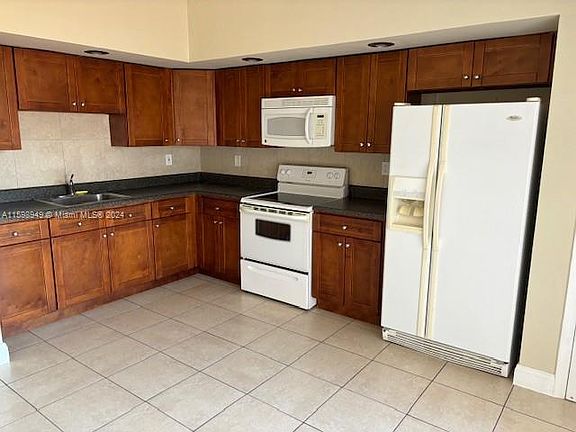 2nd image of 12011 SW 110 Saint Cir N