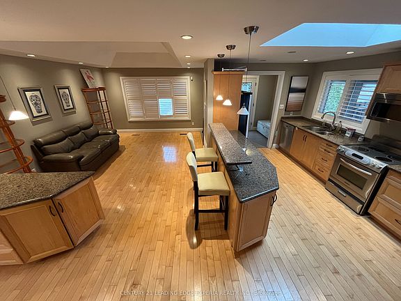 2nd image of 5 Southdale Dr