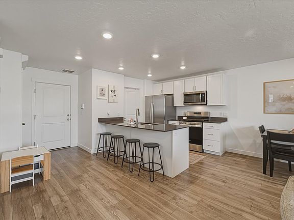 2nd image of 3733 W Cold Spring Dr