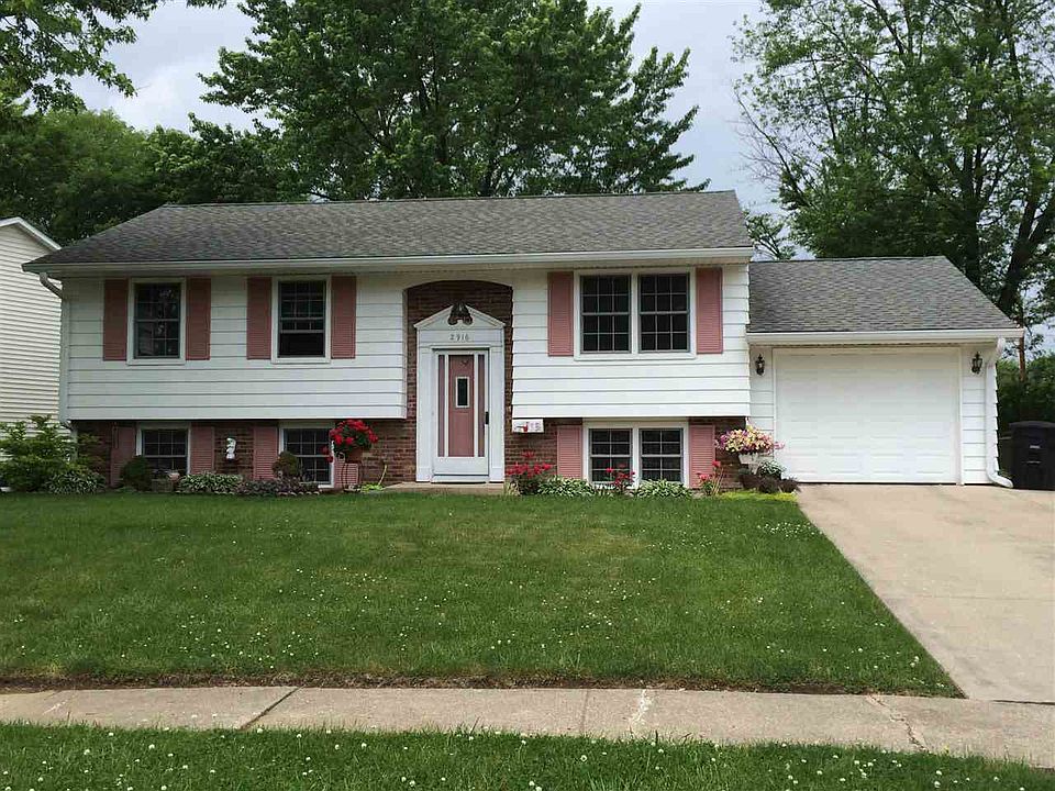 1st image of 2916 Algonquin Dr