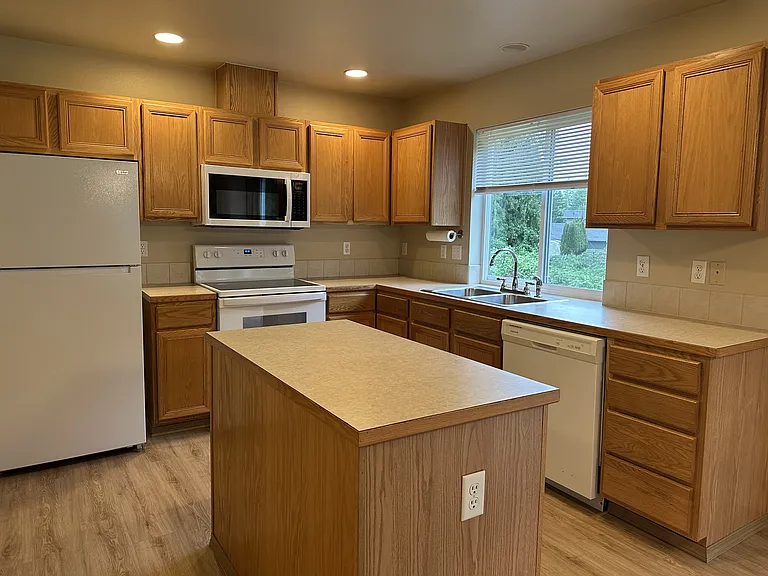 16007 29th Avenue Ct E #16007 — Photo 10