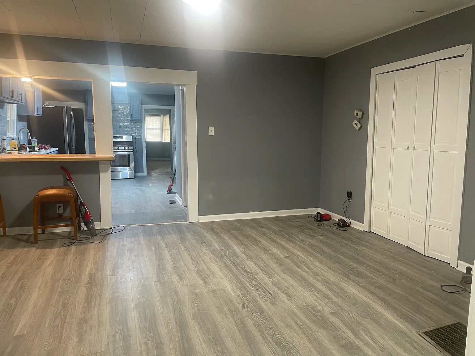 3 bed, 1500 sqft, $2,000 — Photo 2