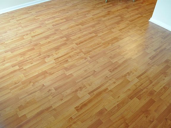 3rd image of 269 Hedgewood Ct