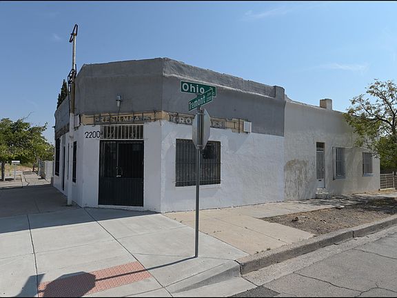 4th image of 2200 Tremont Ave