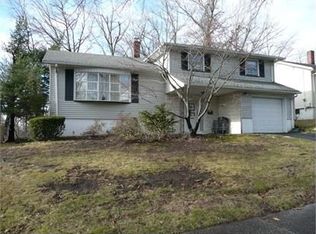 27 Perry Rd, Bloomfield, NJ 07003