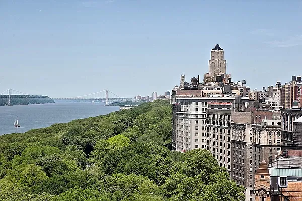 Rented by Douglas Elliman | media 37