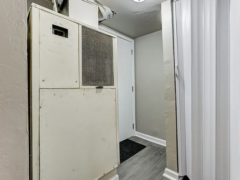 1919 NW 11th St #4D — Photo 9