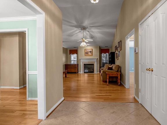 5th image of 2800 Belle Haven Pl