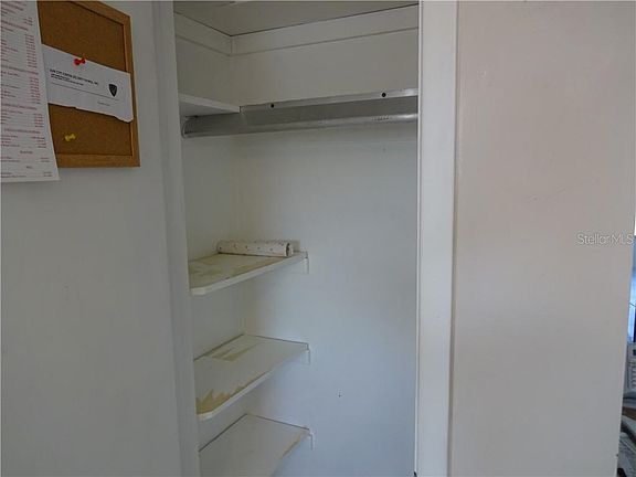4th image of 1533 Council Dr