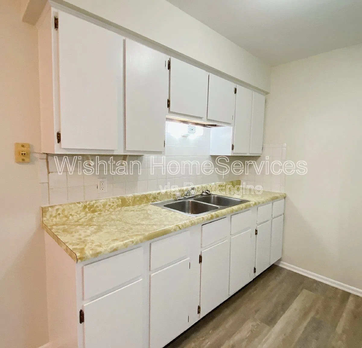 203 Charleston Blvd — Photo 2