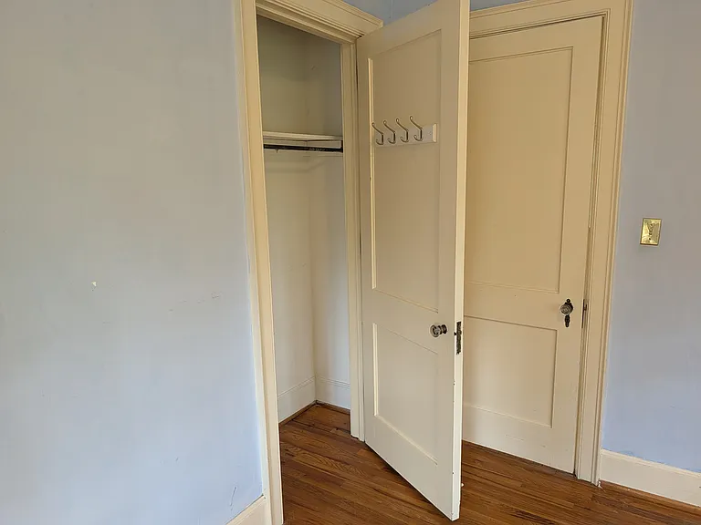1007 Wildwood Ave — Photo 3