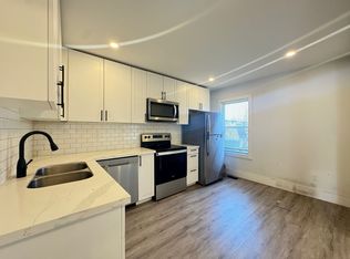 699 Wilson St #2, Hamilton, ON L8L 1V5