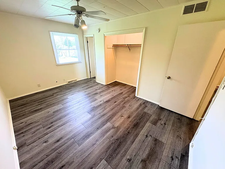 202 S Munroe St — Photo 32