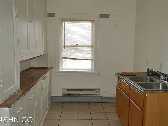 4th image of 330 W Keefe Ave APT 4