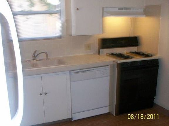Updated eat in Kitchen