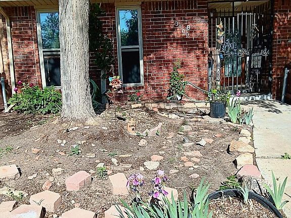 2nd image of 3100 Janet Dr
